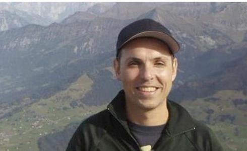 Lubitz accionó varias veces los mandos para descender más rápido