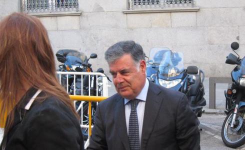 Viera niega su intervención en la concesión de ayudas y dice que se limitaba a la acción política 